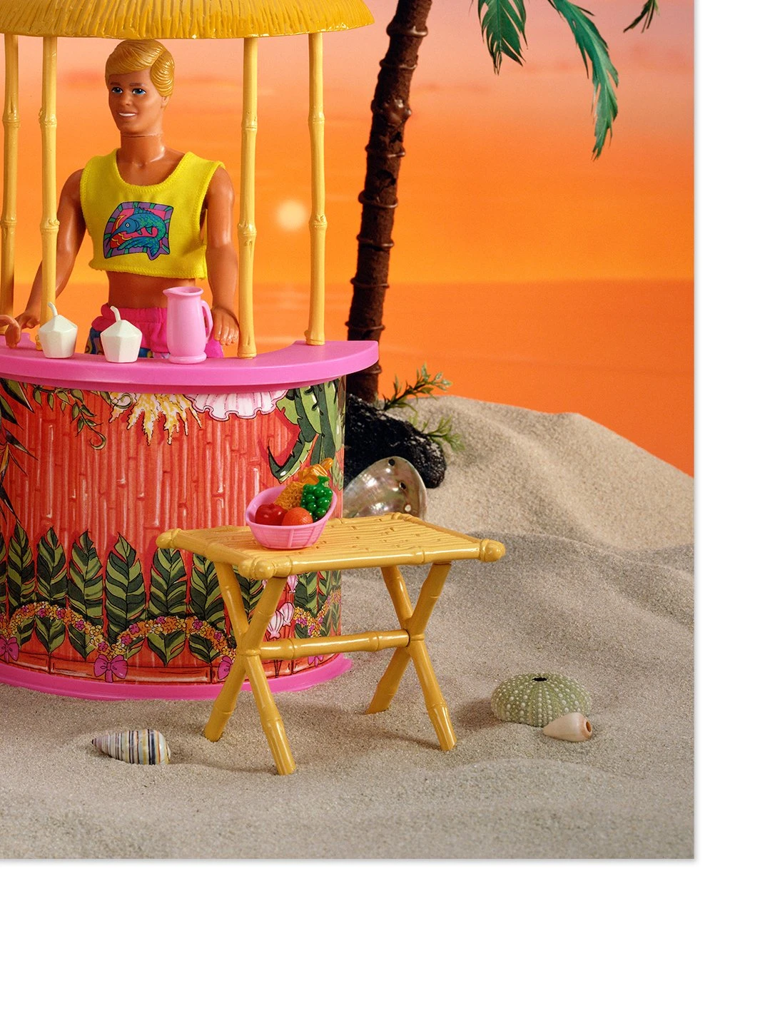 'Barbie™ Hawaii Beach Party On Acrylic 5 'Barbie™ Hawaii Beach Party On Acrylic - Image 3