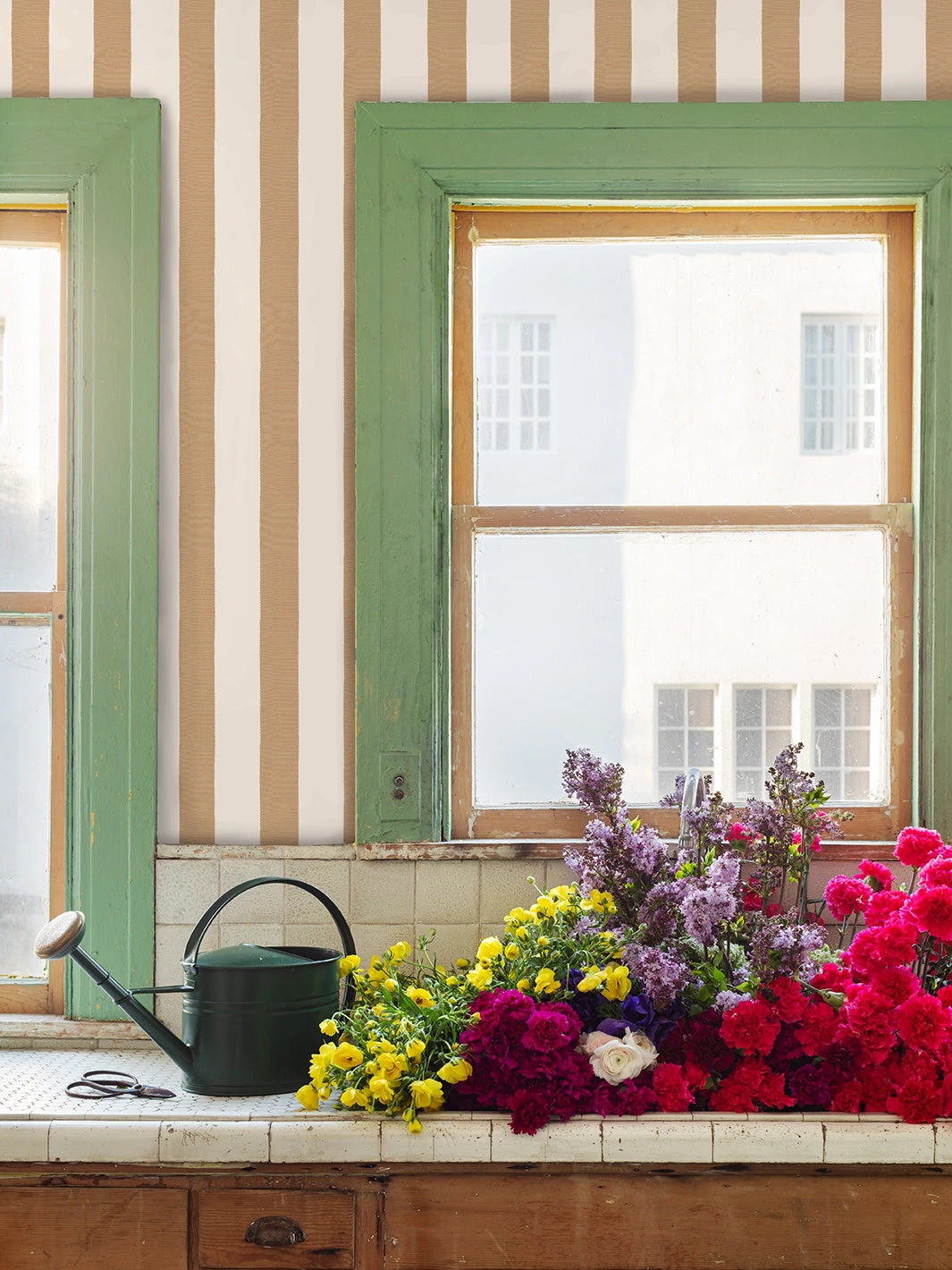 'Grosgrain Stripe On White' Wallpaper By Sarah Jessica Parker - Pecan 4 'Grosgrain Stripe On White' Wallpaper By Sarah Jessica Parker - Pecan - Image 2