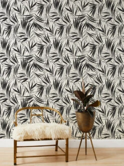 'Majesty Palm' Grasscloth Wallpaper By Wallshoppe - Black