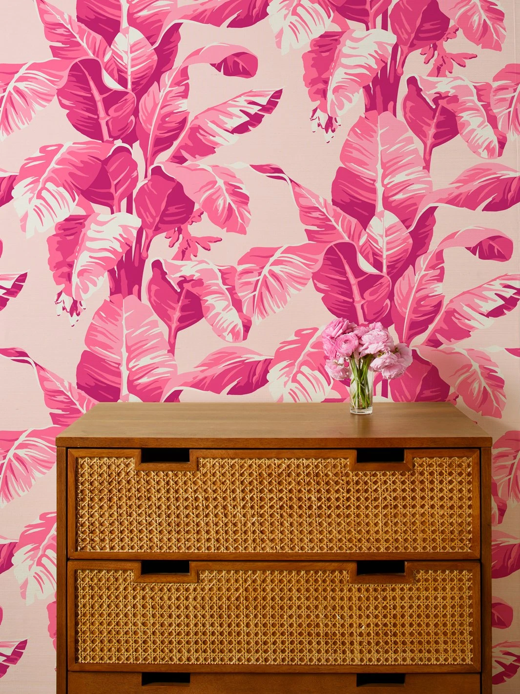 'Pacifico Palm' Grasscloth Wallpaper By Nathan Turner - Electric Pink