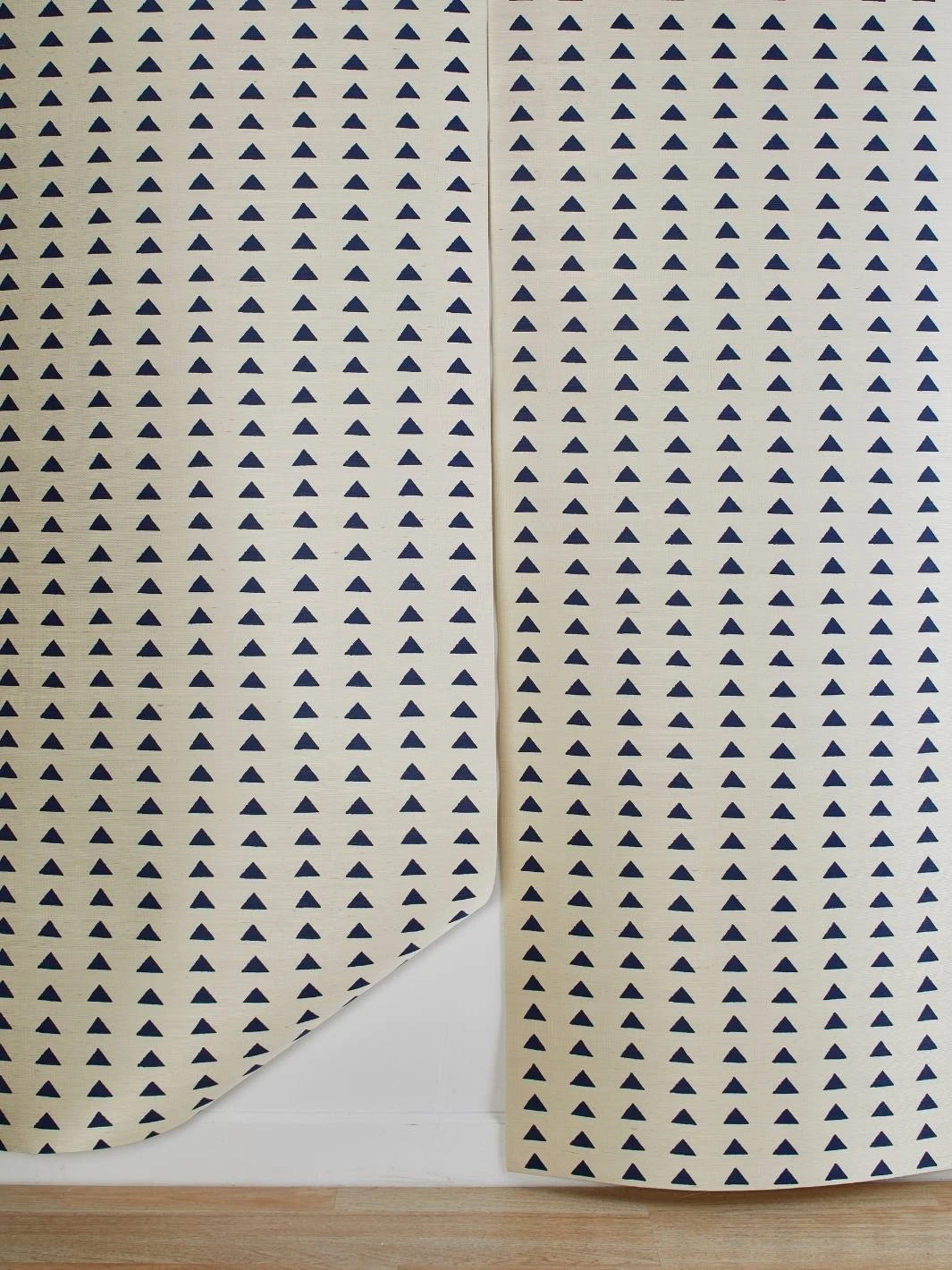 'Triangles' Grasscloth By Nathan Turner - Navy - Image 4