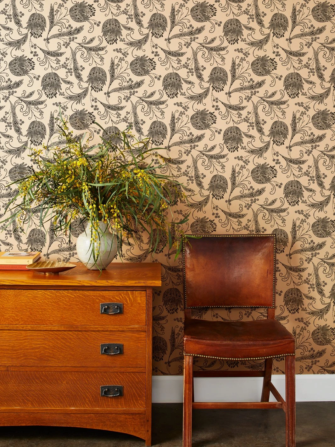 'Eleanor Rigby' Kraft' Wallpaper By Wallshoppe - Black 3 'Eleanor Rigby' Kraft' Wallpaper By Wallshoppe - Black